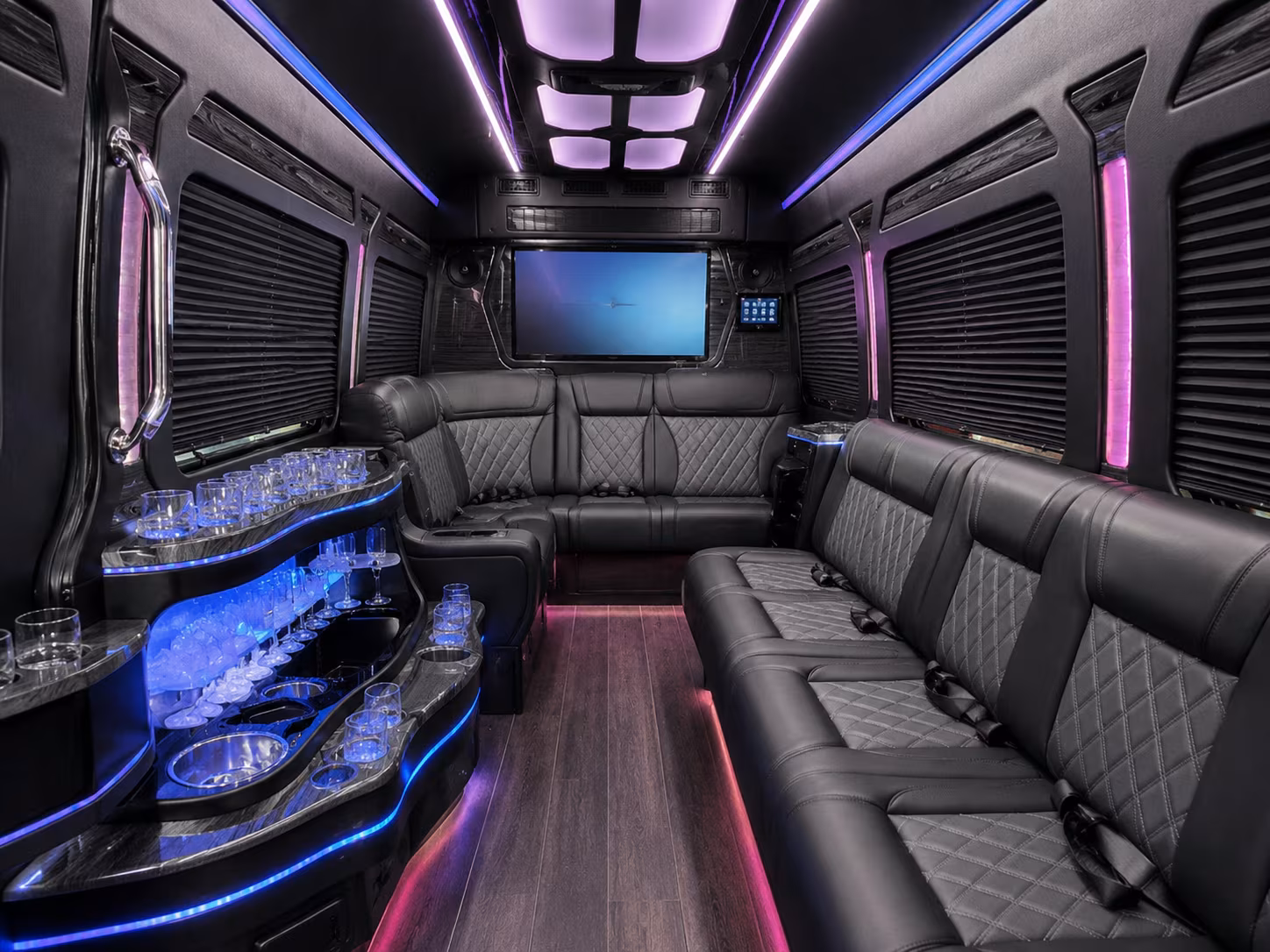 easily book transportation for your next airport transfer 3